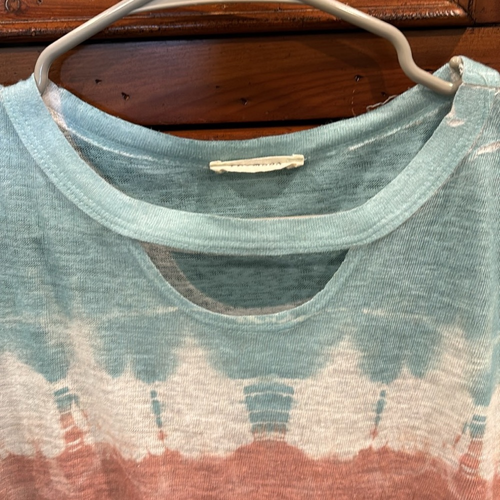 Lightweight tie dye top! - Picture 3 of 4